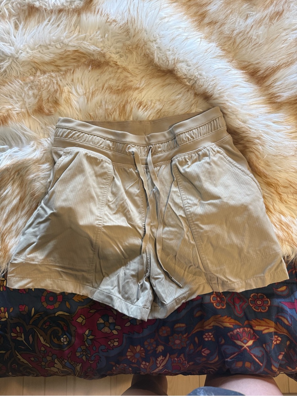 lululemon athletica Women's Light Beige Athletic Drawstring Shorts
